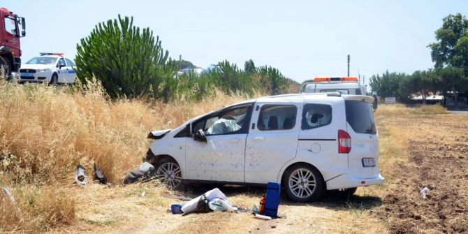 Emekli Başkomiser Ve Eşi Kazada Öldü