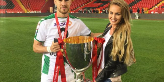 Barry Douglas, İngiltere’ye Transfer Oldu