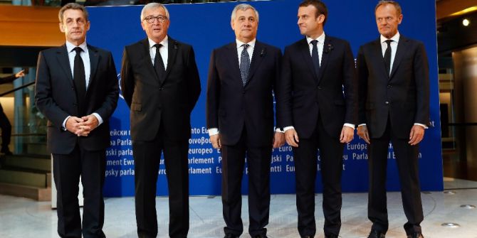 Macron’dan Sarkozy’ye Jest