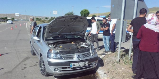 Sivas’ta İki Ayrı Trafik Kazası: 11 Yaralı