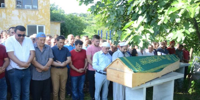 Gazdan Zehirlenen Maden İşçisi Son Yolcuğuna Uğurlandı