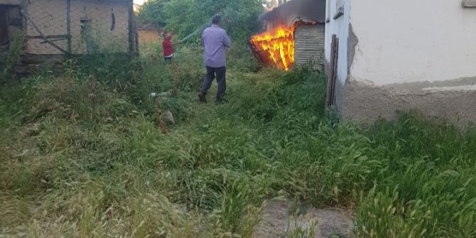 Aslanapa’da Garaj Yangını