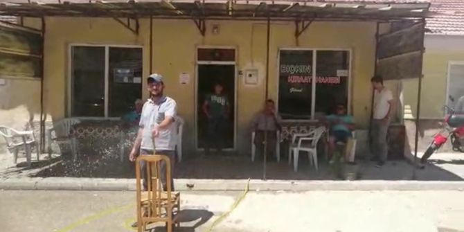 Sıcaktan Ve Tozdan Bunalan Esnaf, Seyyar Fıskiye İcat Etti