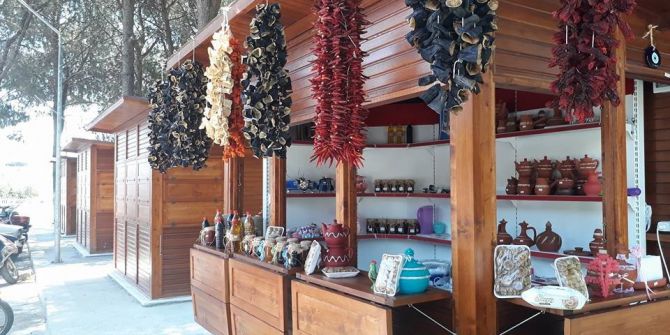 Buharkent’te Satış Stantları Faaliyete Geçti