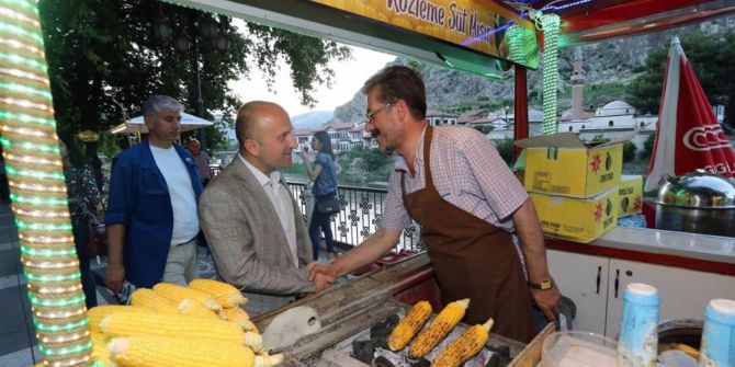 Vali Varol Esnafı Dolaştı