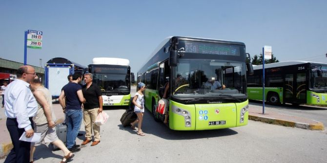 Bu Otobüs Hattı Kocaelileri Dünyaya Ulaştırıyor