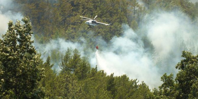 Anamur’daki Orman Yangınını Söndürme Çalışmaları Sürüyor