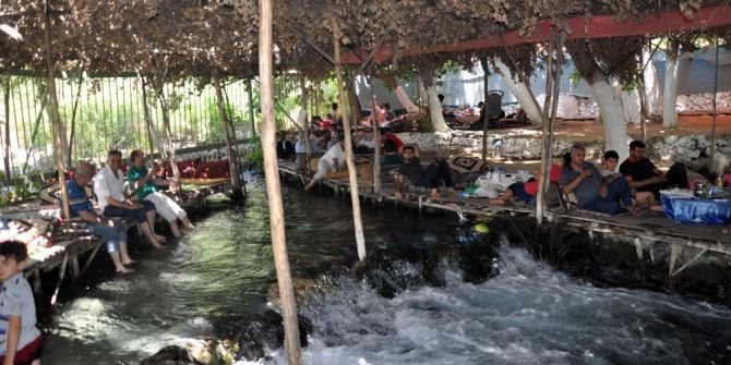 Sıcaktan Bunalan Güneydoğulular Beyazsu’ya Akın Ediyor
