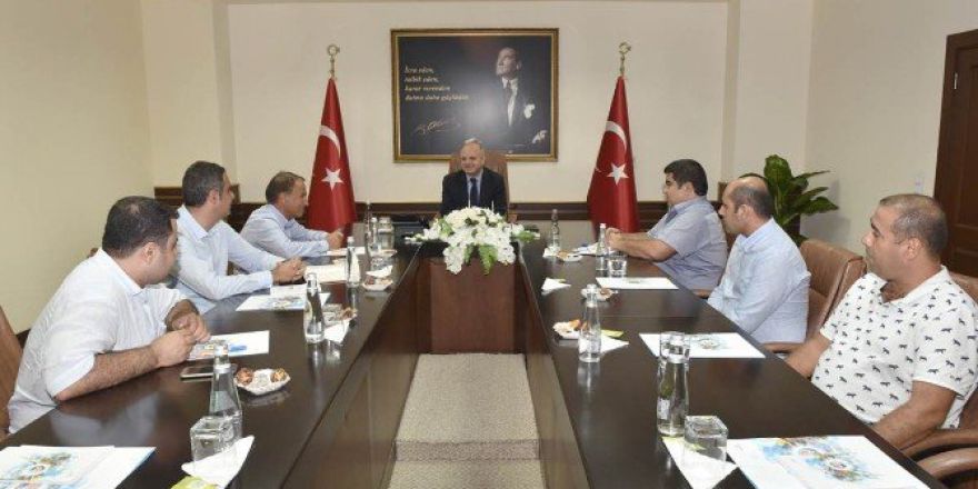 Vali Çakacak’a Milli İradeye Destek Ziyaretleri Sürüyor