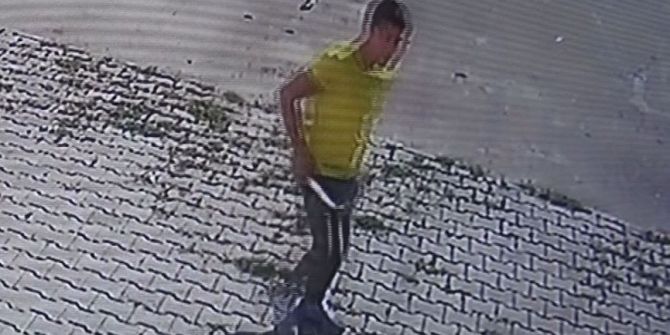 Motosiklet Hırsızı Güvenlik Kamerasında