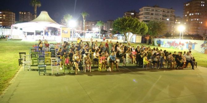Mezitli’de Yazlık Sinema Keyfi