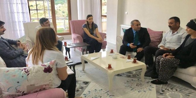 Tunceli’nin Yeni Valisi İlk Ziyaretini Şehit Ailesine Yaptı