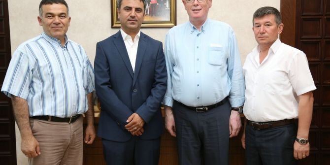 Eskişehir Kültür Ve Dayanışma Derneğinden Başkan Kurt’a Ziyaret