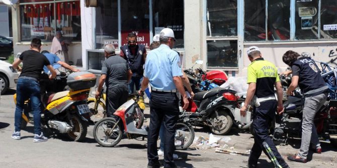 Motosiklet Sürücülerine 123 Bin Lira Para Cezası
