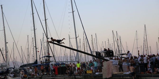 Murat Boz Finike’yi Salladı