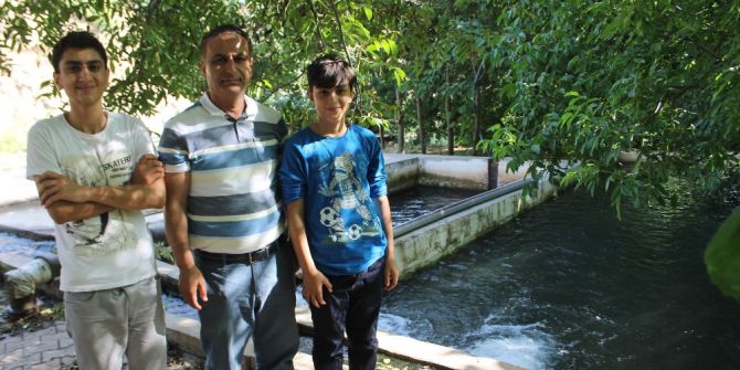 Piknikçiler Alabalık Tesislerine Rağbet Gösterdi