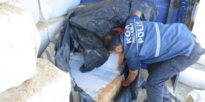 Samanların İçinden 50 Bin Paket Kaçak Sigara Çıktı
