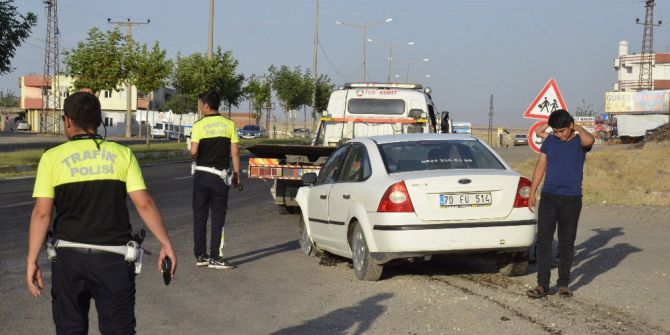Şanlıurfa’da İki Otomobil Çarpıştı: 1’i Ağır 4 Yaralı