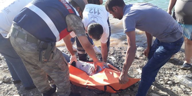 Serinlemek İçin Girdiği Baraj Gölünde Boğuldu