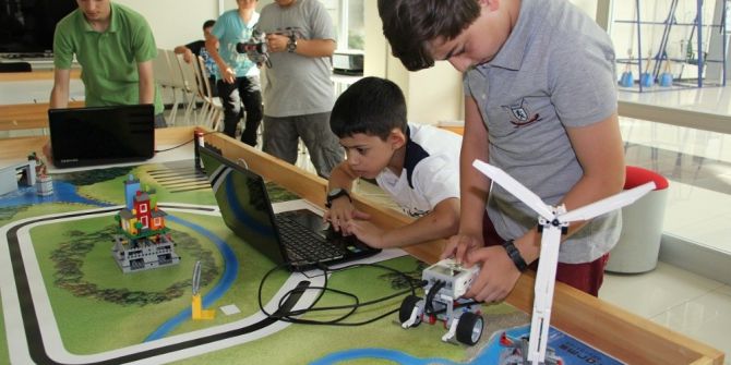 Yaz Bilim Atölyeleri Ve Teleskopla Gökyüzü Gözlemleri Başlıyor