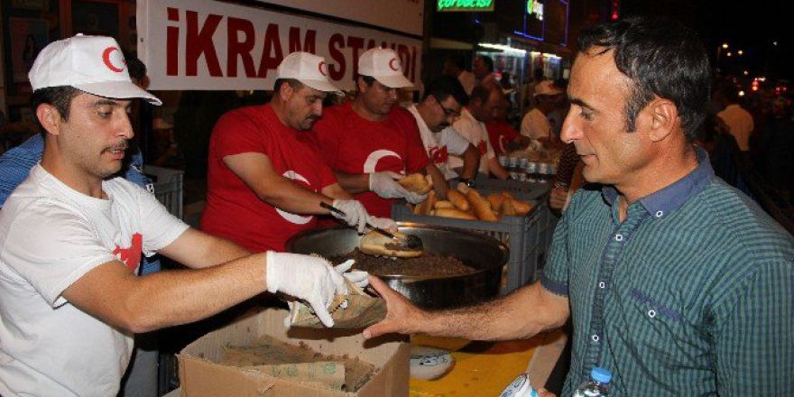 Nevşehir Belediyesi Nöbet Aşı İkramına Devam Ediyor