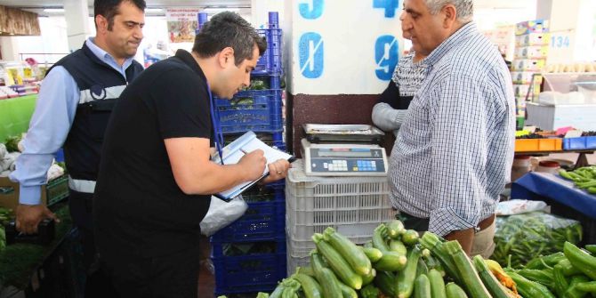 Bayraklı’da Hem Esnaf Hem Vatandaş Memnun