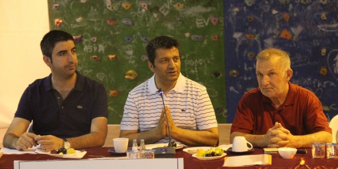 Kartal Belediyesi Muhtarlar Toplantısı 100. Kez Yapıldı