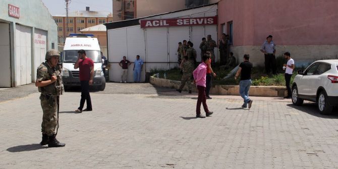 Askeri Araca Saldırı: 2 Yaralı