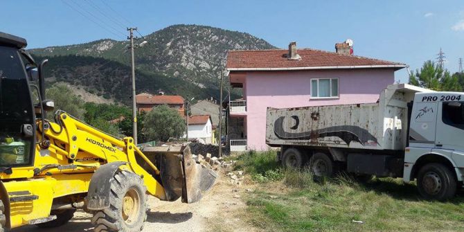 Bayırköy’de Alt Yapı Çalışmaları Devam Ediyor