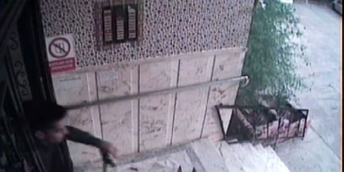 Küçük Bisikleti Bırakıp Büyüğünü Çaldı