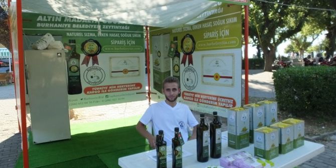 Burhaniye’de Belediye Zeytinyağı İlgi Gördü