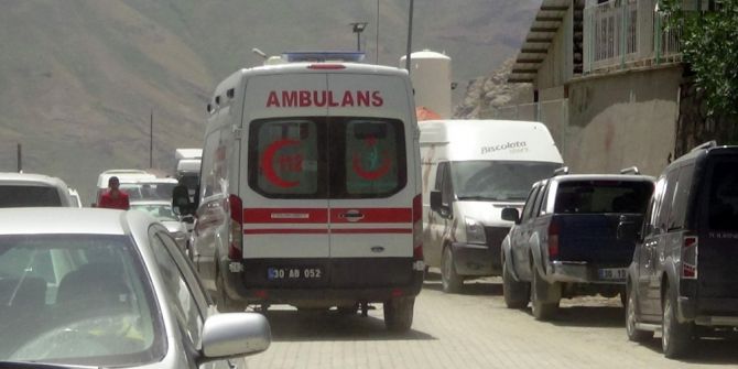 İşçilere Roketle Saldırı: 2 Yaralı