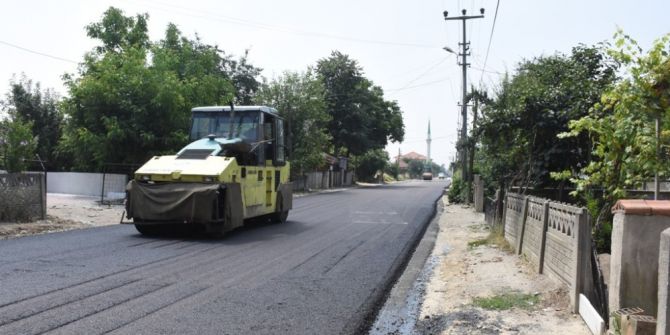 Asfaltlama Çalışmaları Devam Ediyor