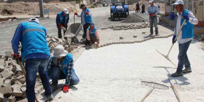 Haliliye Belediyesinden Devteşti’de Parke Taşı Çalışması