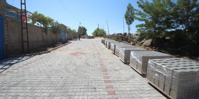 Ayvazhacı Mahallesinde Parke Çalışması