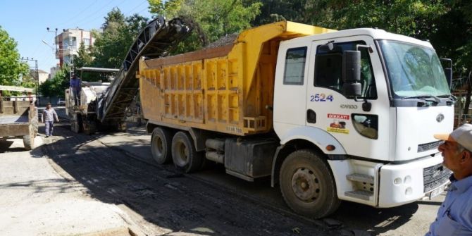 Fatih Mahallesinde Yol Yapım Çalışması Yapıldı