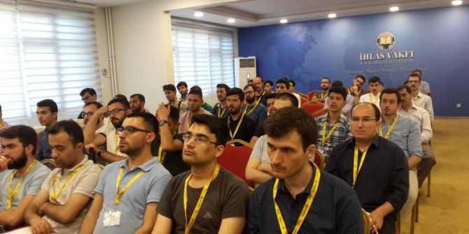 ‘İş Hayatına Hazırlık Seminerleri’ Başladı