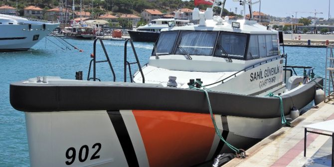 Çeşme Sahil Güvenlik’e Batmayan Bot