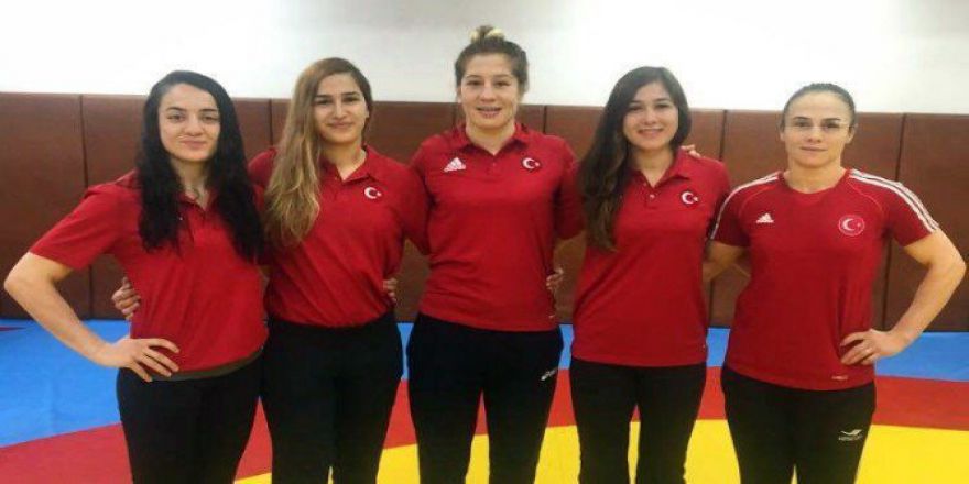 Kadın Güreşçiler Olimpiyat Yolunda