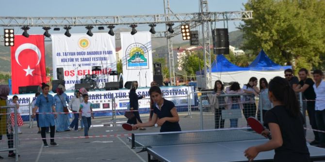 Tatvan’da Tenis Turnuvası Start Aldı