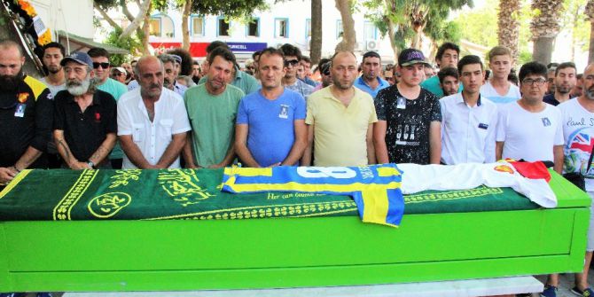 Trafik Kazasının Ayırdığı İkizlerden Doğukan Toprağa Verildi