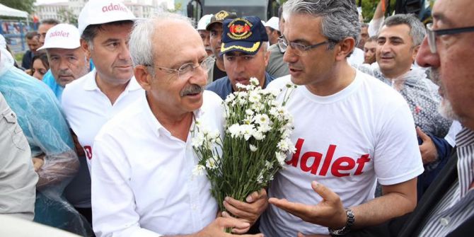 Kılıçdaroğlu’na İzmir’in Dağlarından Papatya Götürdüler