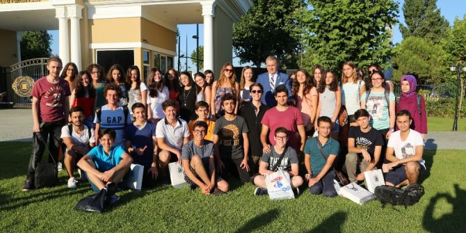 İstanbul Aydın Üniversitesi Lise Yaz Okulları Başladı