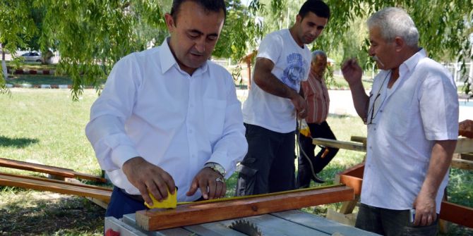 Kendi Kamelyasını Kendi Üreten Başkan