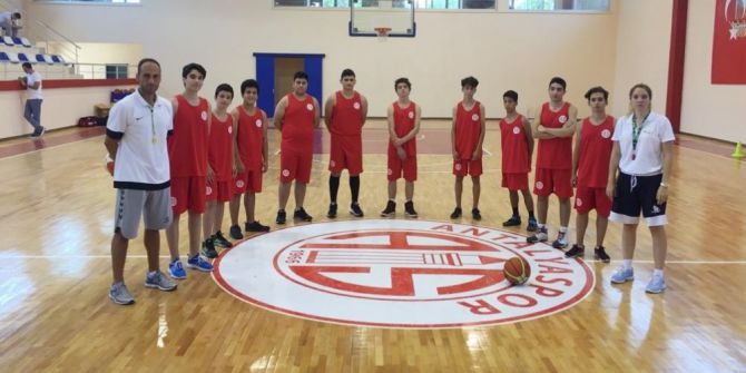 Antalyaspor Basketbol Okulu’nda Ders Zili Çaldı