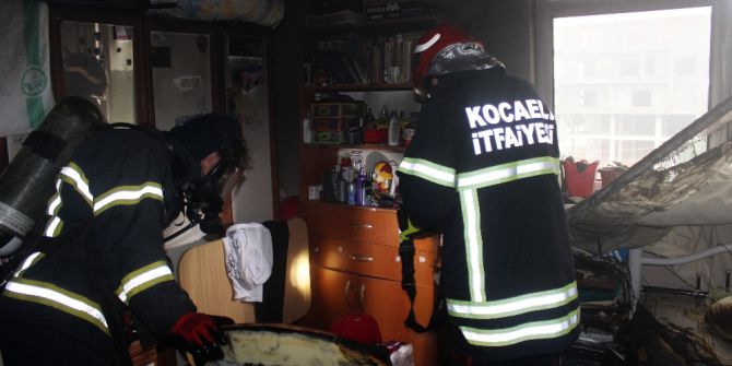 Saç Kurutma Makinesi Evi Yaktı