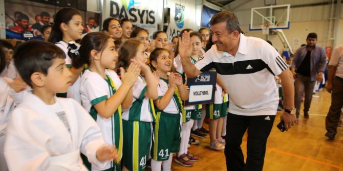 Darıca Yaz Spor Okulları Başladı