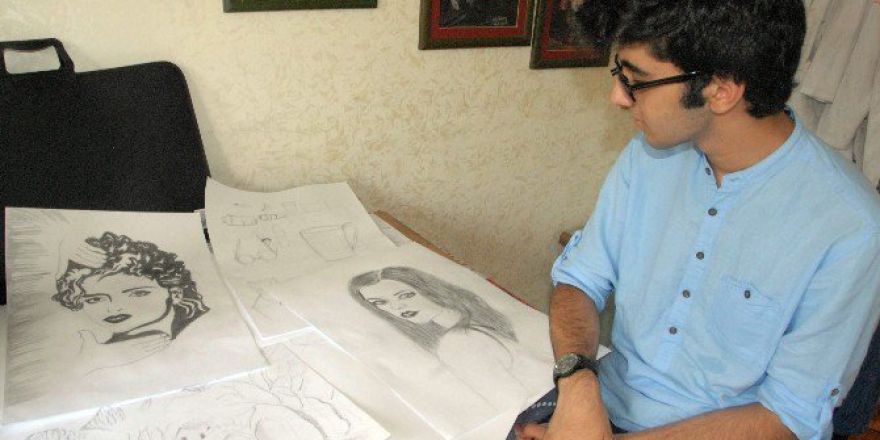 Yüzde 87’lik Görme Kaybı Resim Çizmesine Engel Olmuyor