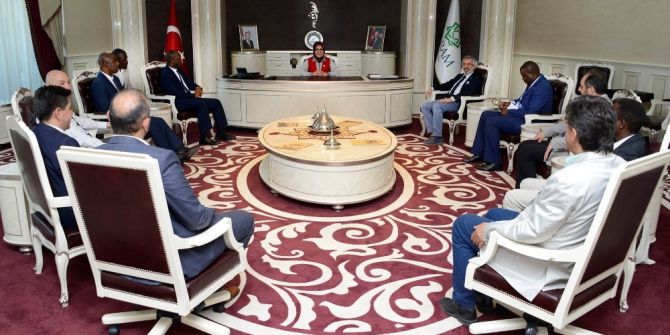 Zambia Büyükelçiliğinden Başkan Toru’ya Ziyaret