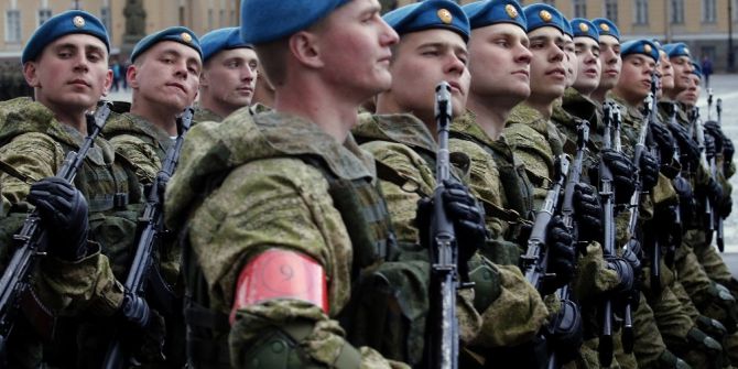 Rusya, Ukrayna Sınırına 60 Bin Asker Gönderdi